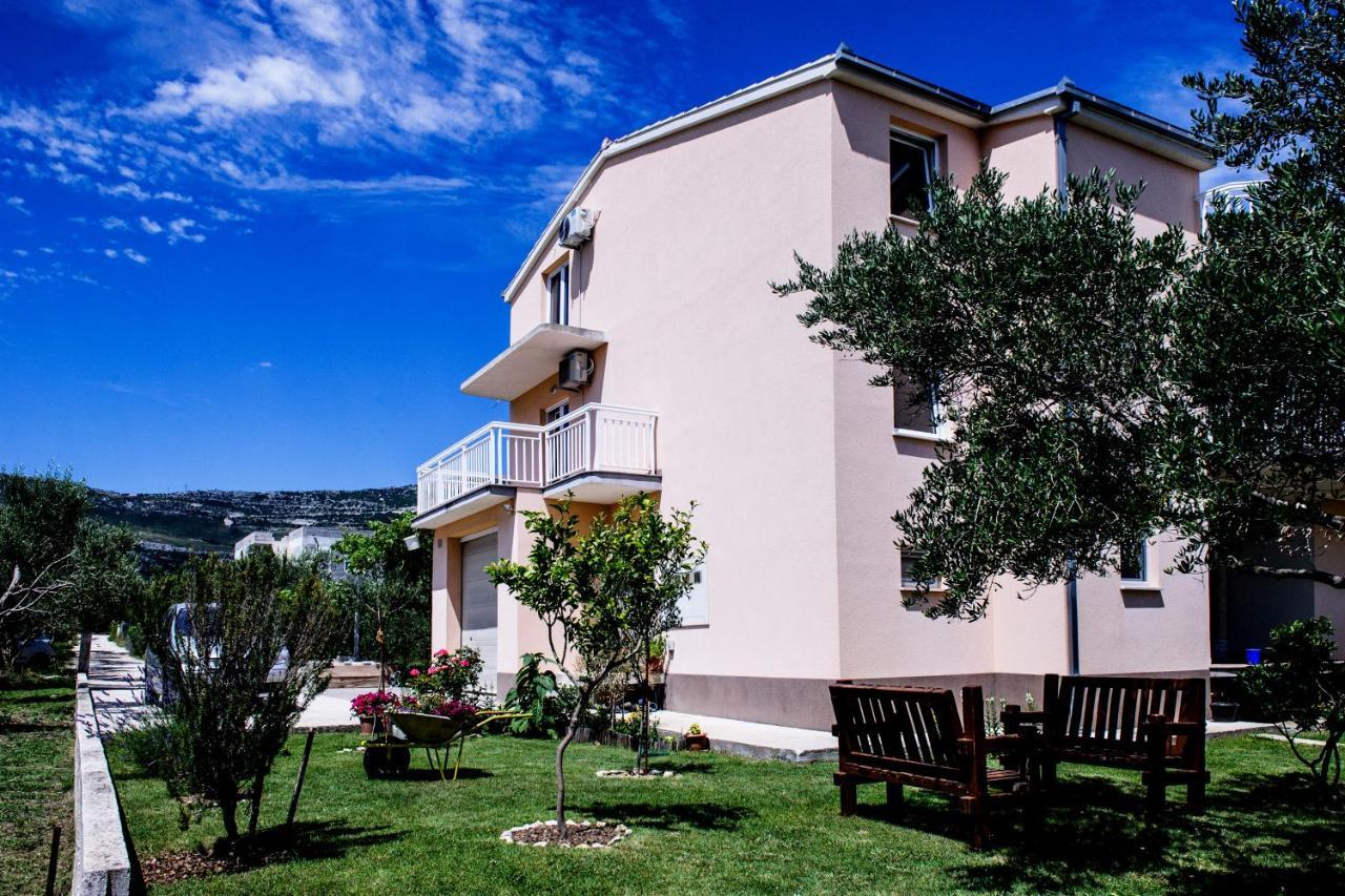 Apartman Sunny Vacay Kaštela Екстериор снимка