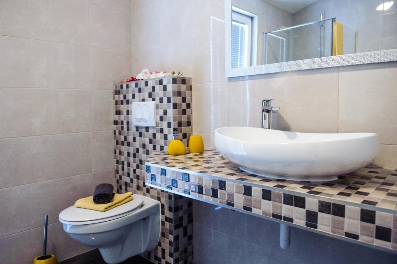 Apartman Sunny Vacay Kaštela Екстериор снимка