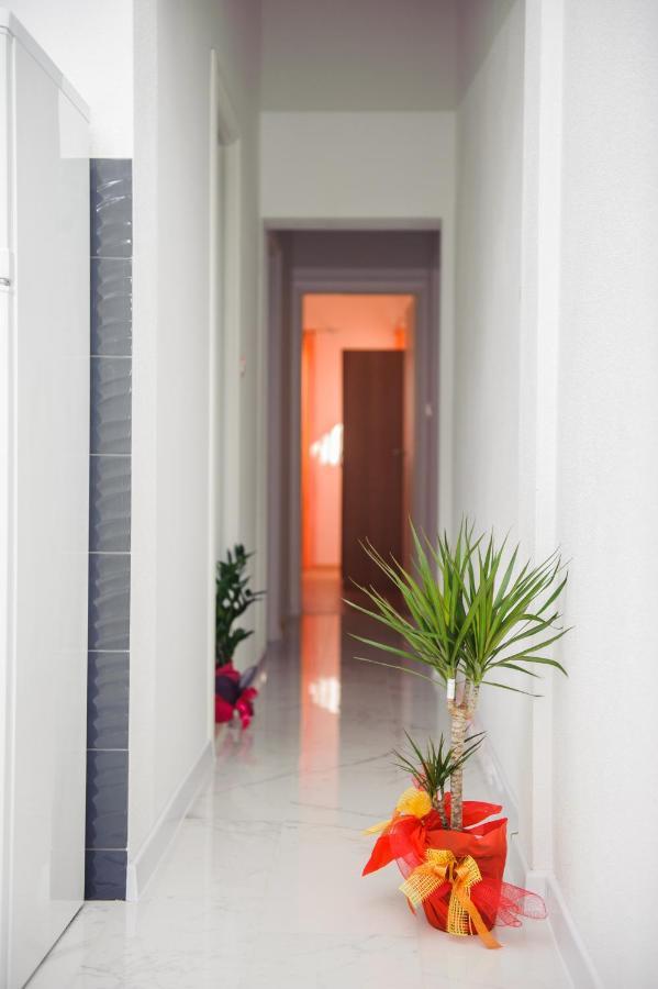 Apartman Sunny Vacay Kaštela Екстериор снимка
