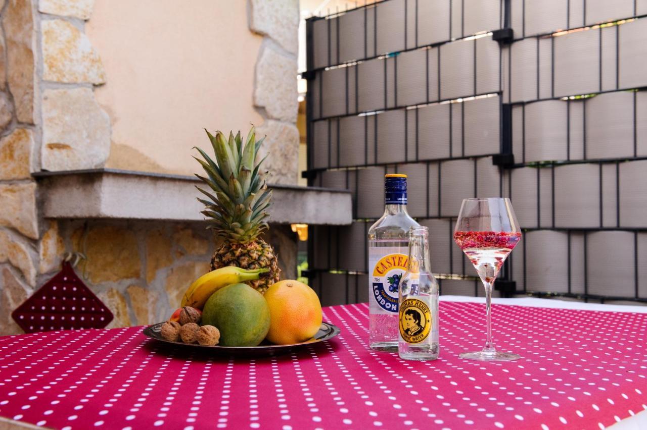 Apartman Sunny Vacay Kaštela Екстериор снимка