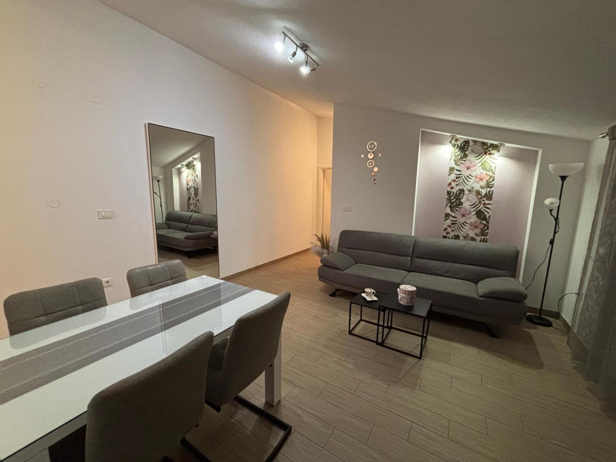 Apartman Sunny Vacay Kaštela Екстериор снимка