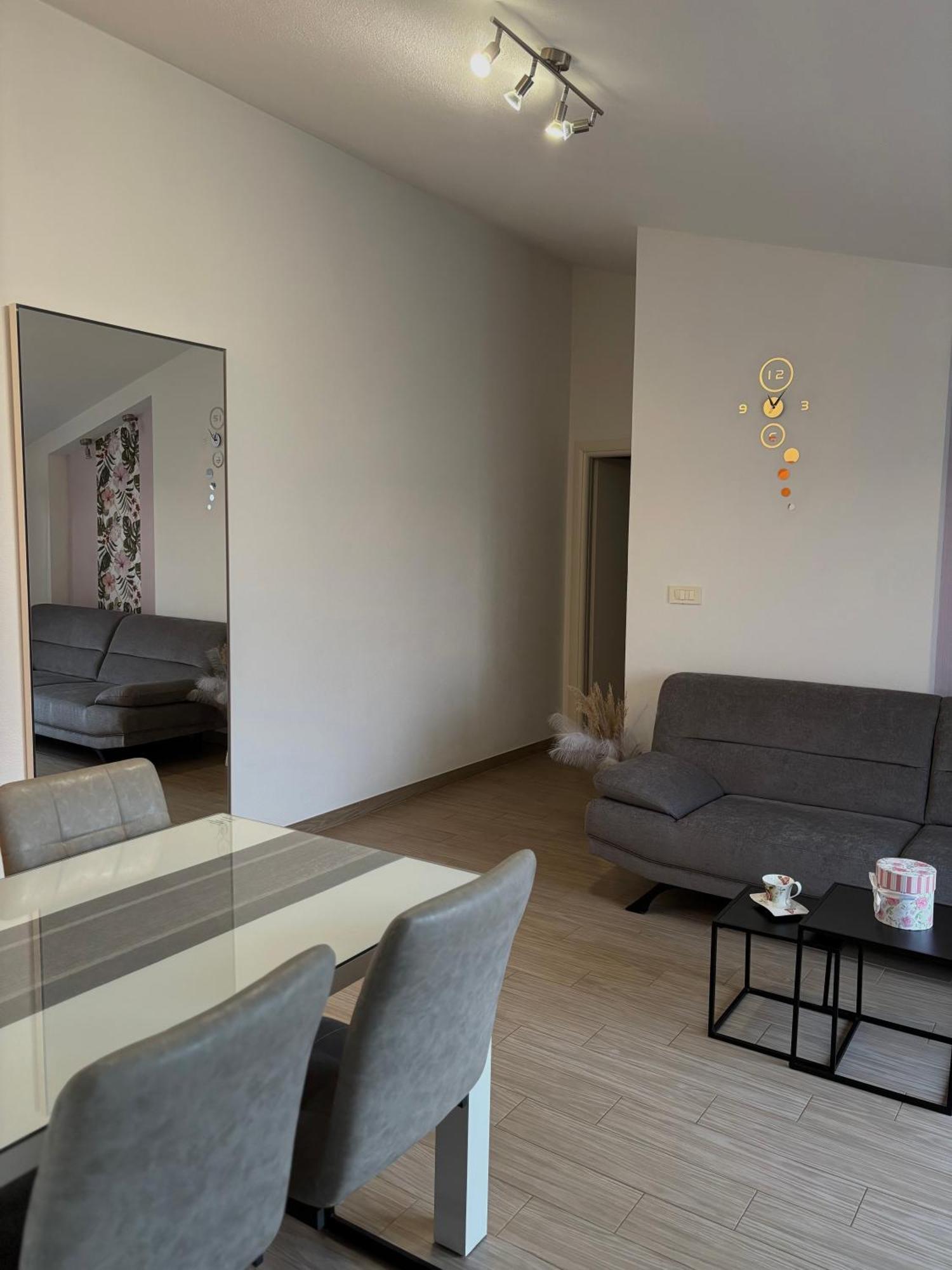 Apartman Sunny Vacay Kaštela Екстериор снимка